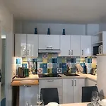 Ponderosa Ocean View Apartment