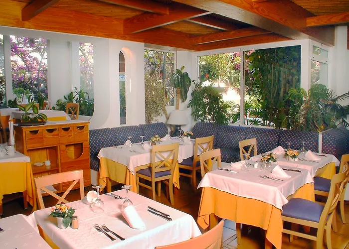 Ponderosa Ocean View Apartment *